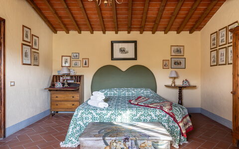 La Casina Honeymoon Cottage, Badia Agnano: Møbel, Indretning, Hjem, Soveværelse, Seng, Værelse, Billedramme, Sengetøj, Komfort, Sengetøj