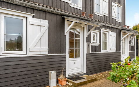Benthe - 100M to the Fjord: Sommerhus, Backyard, Gård, Garden Bygninger, Skur, Sidespor, Udendørs Møbler, Bjælkehytte, Udendørs Struktur, Hytte