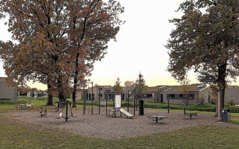 Schulenburg (137): Indretning, Møbel, Couch, Gulvbelægning, Etage, Værelse, Loft, Stue, Lejlighed