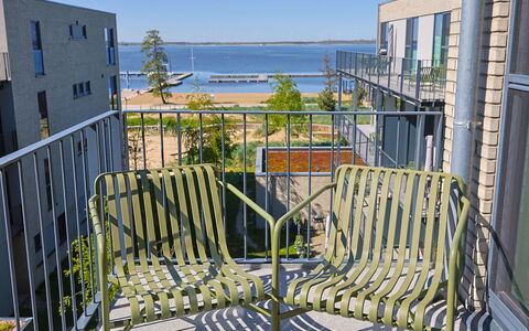 Penthouse Seevibes: Urban Design, Lejlighed, Udendørs Møbler, Altan, Ejerlejlighed, Stol, Skygge, Dæk, Hegn, Walkway