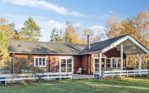 Fatiha - 800M from the Sea: Træ, Hus, Hjem, Tag, Sommerhus, Sidespor, Veranda, Landdistrikt, Dør, Stuehus