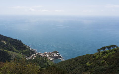 Casa Dolly, Monterosso 5 Terre: Blå, Vand, Krop Af Vand, Kyst, Coastal Og Oceaniske Landskabsformer, Hav, Naturlige Landskab, Horisont, Landskab, Highland