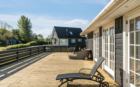 Dietke - 85M from the Sea: Blå, Sommerhus, Hus, Hjem, Stuehus, Estate, Sidespor