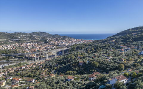 Villa Caroline, Private Pool and Seaview: Boligområde, City, Bakke, Landskab, Menneskelig Bosættelse, Forstad, Hill Station, Landsby, Kyst, Fugleperspektiv