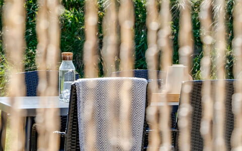 Melita - 2Km from the Sea: Blå, Busk, Sommerhus, Bunddække, Have, Estate, Skygge, Landscaping, Stuehus, Eco Hotel