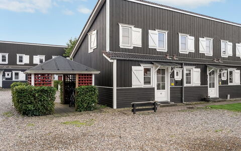 Epiphania - 100M to the Fjord: Hjem, Boligområde, Hus, Sommerhus, Tag, Land Lot, Sidespor, Have, Estate, Lawn