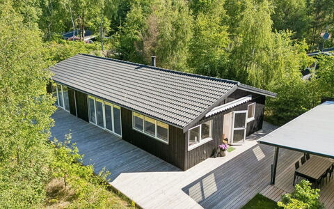 Amitola - 800M from the Sea: Hus, Tag, Hjem, Sommerhus, Sidespor, Garden Bygninger, Estate, Veranda, Skygge, Design
