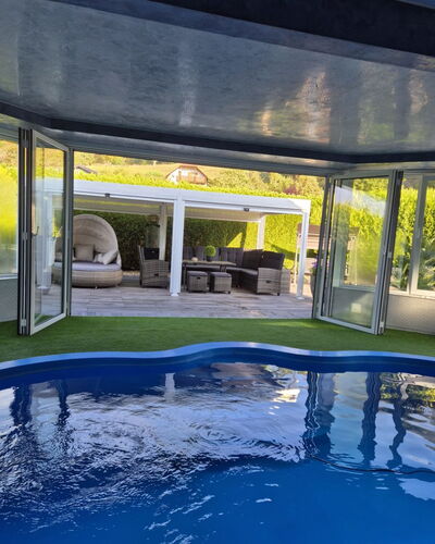 Naturnah mit Pool und Sauna