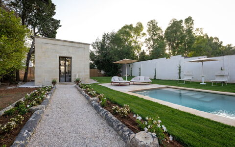 Palazzo Villani Lubelli: Have, Estate, Landscaping, Water Feature, Svømmepøl, Design, Gård, Skygge, Gårdsplads, Backyard