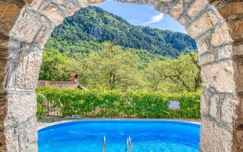 Sirotnjak 2: Arch, Stenmur, Svømmepøl, Eco Hotel, Hacienda, Buebro, Udvej