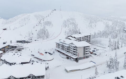 Ruka Chalets 3202: Træ, Gulvbelægning, Etage, Møbel, Trægulve, Indretning, Køjeseng, Værelse, Bejdse, Hårdttræ