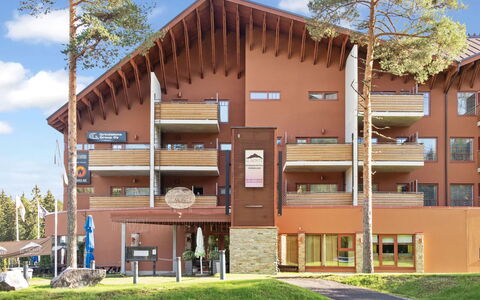 Tähtitahko: Møbel, Indretning, Gulvbelægning, Etage, Bord, Loft, Køkken & Spisebord, Belysning, Stol, Hjem
