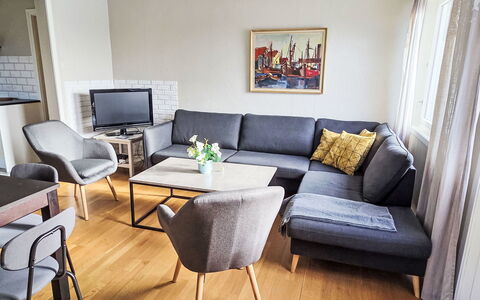 Samlen Vasselgård: Møbel, Indretning, Gulvbelægning, Etage, Træ, Couch, Stue, Textile, Værelse, Hjem