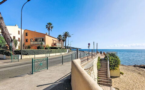 Villa Botrel: Sommer, Kyst, Hav, Coastal Og Oceaniske Landskabsformer, Ocean, Kyst, Skygge, Strand, Udvej