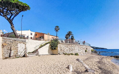 Villa Botrel: Blå, Krop Af Vand, Horisont, Kyst, Sommer, Coastal Og Oceaniske Landskabsformer, Hav, Kyst, Landskab, Strand