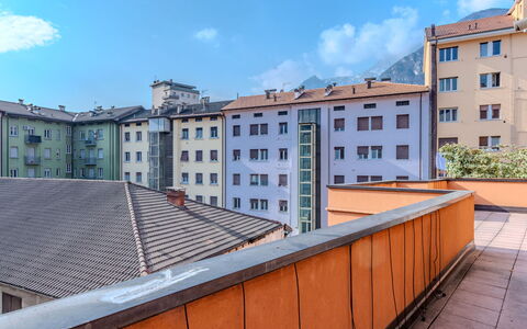 Centro Piave: Daytime, Væg, Bygning, Vindue, Lejlighed, Boligområde, Byområde, Arkitektur, Kvarter, Urban Design