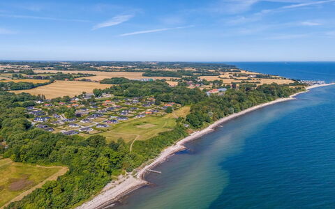 Finn - 100M from the Sea: Sommerhus, Backyard, Gård, Garden Bygninger, Skur, Sidespor, Udendørs Møbler, Bjælkehytte, Udendørs Struktur, Hytte