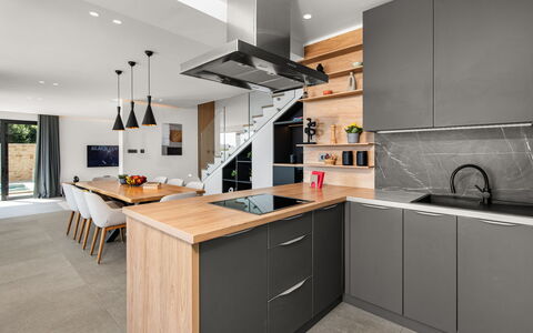 Marmonte: Køkken, Countertop, Møbel, Indretning, Køkken Apparat, Gulvbelægning, Cabinetry, Træ, Etage, Lysarmatur