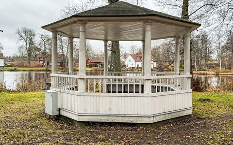 Orrefors: Udvej, Svømmepøl, Have, Hacienda, Landscaping, Eco Hotel, Skygge, Hotel, Villa
