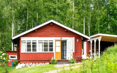 Viksjö Utsikten: Træ, Græs, Træ, Hus, Sommerhus, Hjem, Busk, Tag, Land Lot