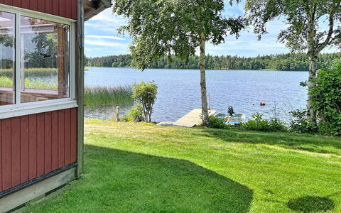 Hults-Kulla: Græs, Land Lot, Sommerhus, Lawn, Have, Stuehus, Estate, Gård, Landscaping