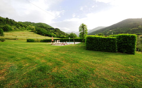 Villa Vindelbono: Grøn, Bjergrige Landskabsformer, Græs, Natur, Naturlige Landskab, Bakke, Græs-, Bjerg, Landskab, Highland