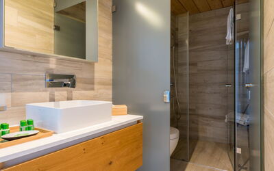 Montela Pavillon - Holiday Stay
