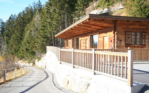 Chalet Ebenholz: Træ, Veranda, Hårdttræ, Dæk, Bjælkehytte, Sommerhus, Bejdse, Lærk, Planke, Tømmer