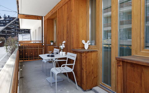 Résidence Terrazza 1: Træ, Lejlighed, Bejdse, Hårdttræ, Altan, Planke, Krydsfiner, Glas, Veranda, Tømmer