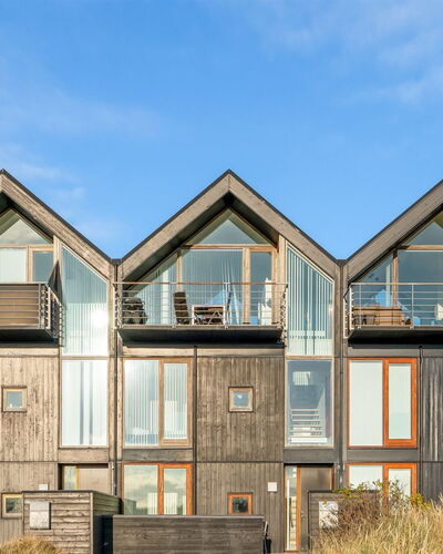 Saxi - 650M from the Sea