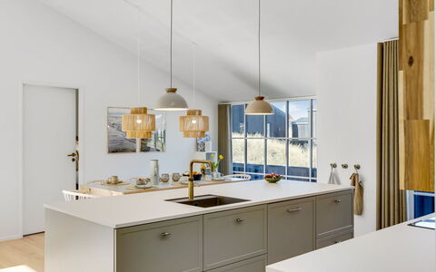 Eida - 500M from the Sea: Køkken, Indretning, Countertop, Lysarmatur, Møbel, Loft, Gulvbelægning, Cabinetry, Køkken Apparat, Etage