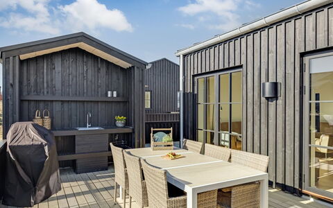 Eida - 500M from the Sea: Sommerhus, Backyard, Gård, Garden Bygninger, Skur, Sidespor, Udendørs Møbler, Bjælkehytte, Udendørs Struktur, Hytte