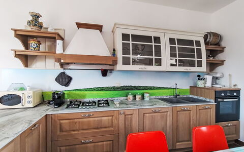 Scrusciu Do Vientu: Køkken, Træ, Countertop, Større Bandage, Møbel, Indretning, Cabinetry, Gulvbelægning, Køkken Apparat, Hjem