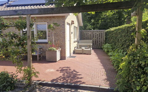 De Bosuil: Busk, Boligområde, Hus, Hjem, Mursten, Have, Flise, Dør, Sommerhus