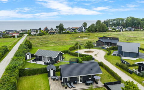 Rixa - 350M from the Sea: Træ, Møbel, Lejlighed, Værelse, Loft, Bejdse, Stol, Hårdttræ, Klarlak, Tømmer