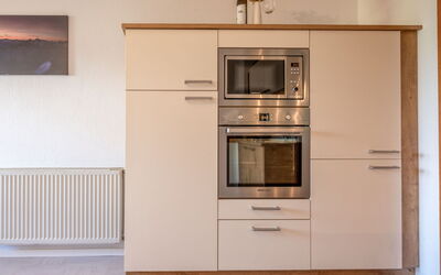 Josef 601.1: Gulvbelægning, Cabinetry, Træ, Køkken Apparat, Indretning, Etage, Køkken, Større Bandage, Skab, Husholdningsapparat