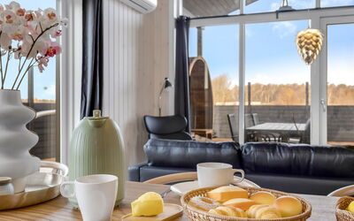 Thorin - 1.2Km from the Sea