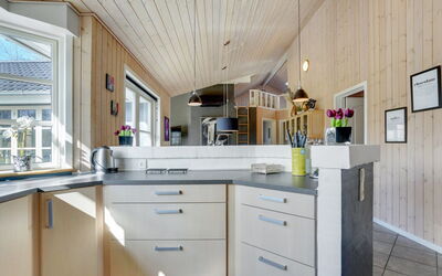 Esben - 11Km from the Sea