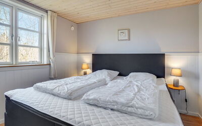 Esben - 11Km from the Sea