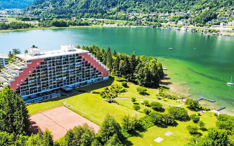 Studio Landskron Seezugang: Highland, Hill Station, Bjergkæde, Dal, Kam, Reservoir, Loch, Alps, Ferieby, Lyd