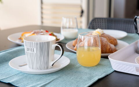 Villa Ninfa: Bordservice, Serveware, Drinkware, Kaffekop, Kop, Mad, Tallerkner, Møbel, Plade, Bord