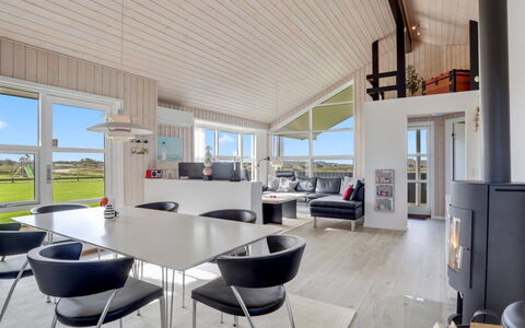 Anthea - 450M from the Sea: Loft, Hjem, Dør, Sommerhus, Veranda, Køkken & Spisebord, Estate, Skygge, Hårdttræ, Design