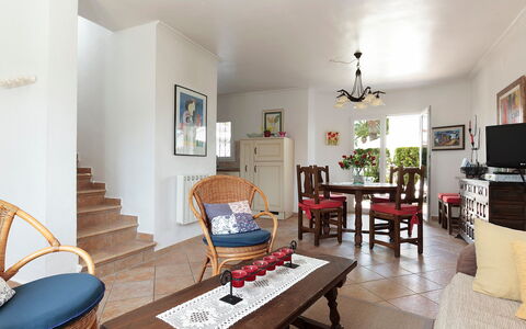 El Palmar 9: Værelse, Stue, Ejendom, Møbel, Indretning, Bygning, Etage, Hus, Bord, Kaffebord