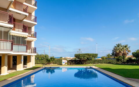 Jávea 163: Blå, Boligområde, Lejlighed, Ejerlejlighed, Udvej, Altan, Estate, Lawn, Svømmepøl, Hotel