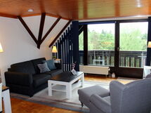 Moderne Ferienwohnung mit Balkon