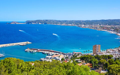 Jávea 421: Vand, Himmel, Blå, Azure, Naturlige Landskab, Træ, Coastal Og Oceaniske Landskabsformer, Landskab, Sø, Horisont