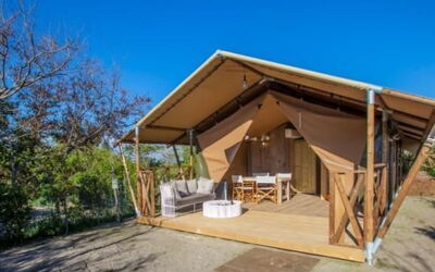 Gemütliches Safarizelt mit Grill und Garten