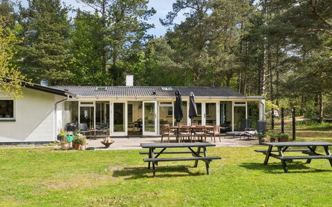 Aiko - 1.8Km from the Sea: Land Lot, Hjem, Sommerhus, Estate, Have, Lawn, Gård, Cykel, Landscaping, Backyard