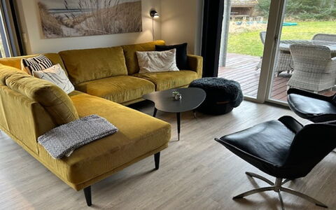 Muriel - 1.6Km from the Sea: Møbel, Stue, Couch, Pude, Pude