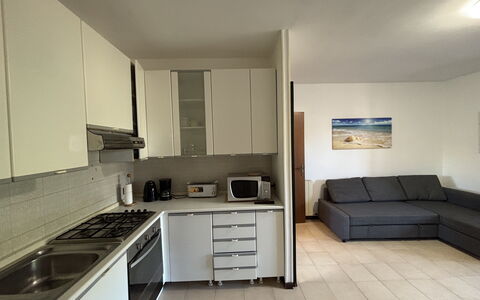 La Casa di Viviana Terrace, Close to the Beach: Møbel, Gulvbelægning, Indretning, Countertop, Køkken, Etage, Træ, Større Bandage, Køkken Apparat, Cabinetry